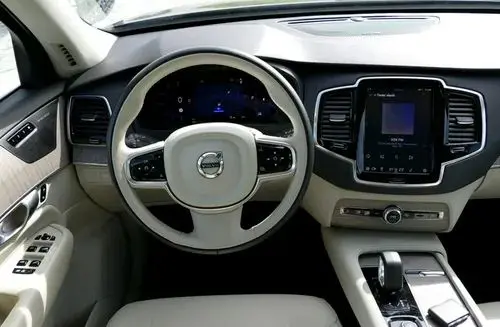VOLVO Xc 90 