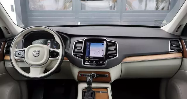 VOLVO XC 90 T6 AWD Inscription