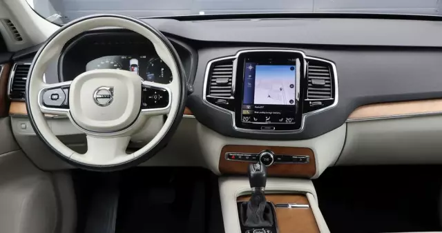 VOLVO XC 90 T6 AWD Inscription