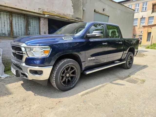 RAM 1500 BIGHORN