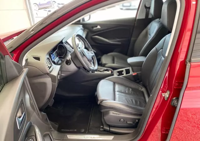 OPEL Grandland X 1.6 T Ultimate S&S