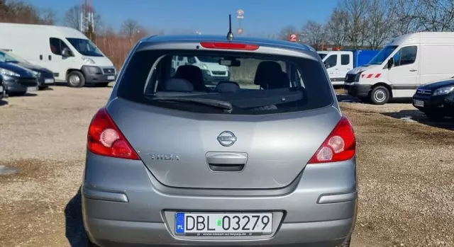 NISSAN Tiida 
