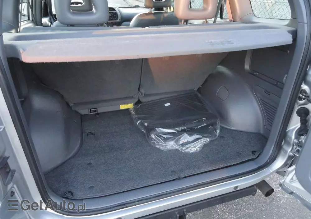 TOYOTA RAV4 2.0 VVT-i 4x4