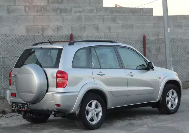 TOYOTA RAV4 2.0 VVT-i 4x4