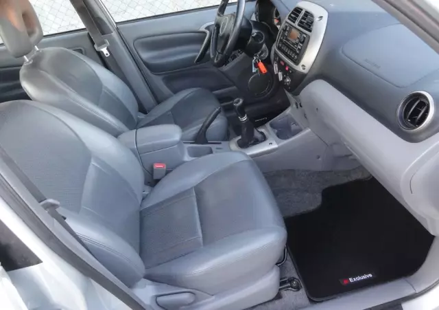 TOYOTA RAV4 2.0 VVT-i 4x4