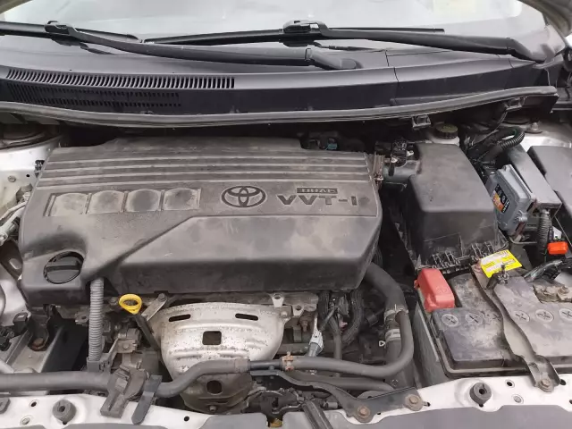 TOYOTA Auris Start/Life