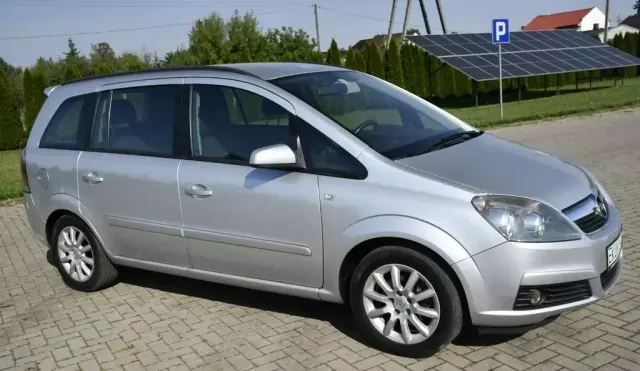 OPEL Zafira 