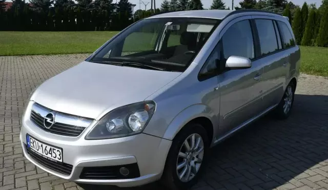 OPEL Zafira 