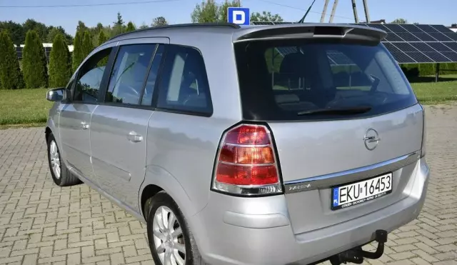 OPEL Zafira 
