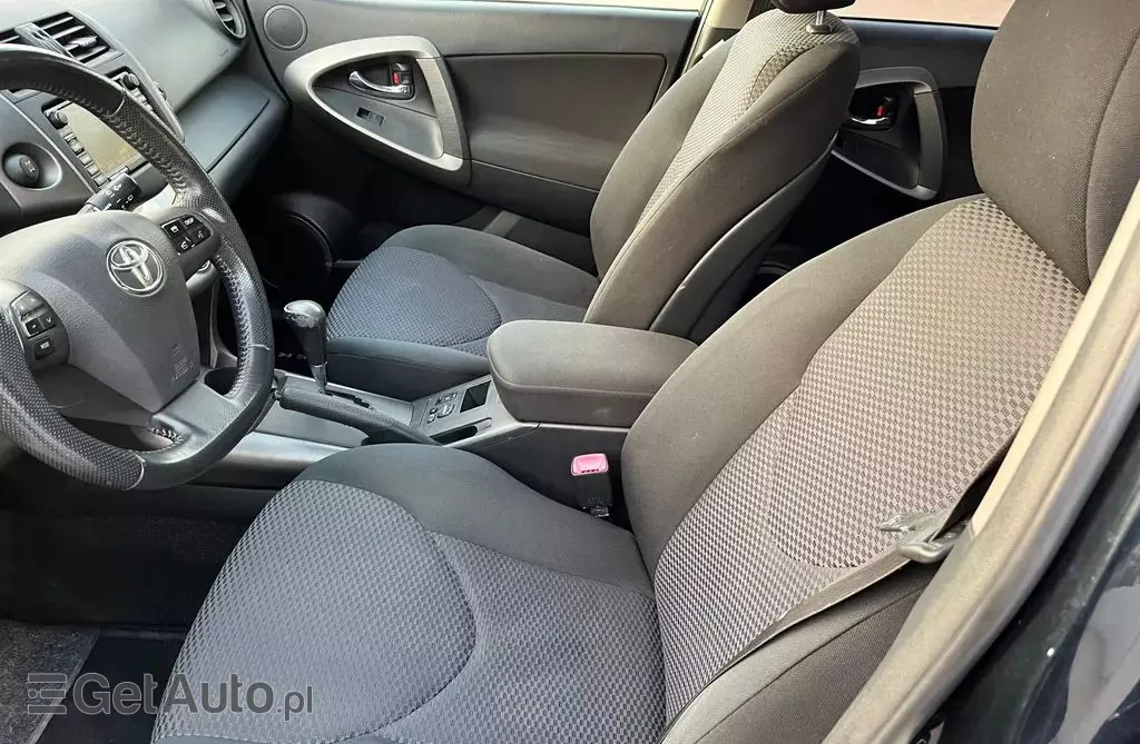 TOYOTA Rav 4 X 4x4 Aut.
