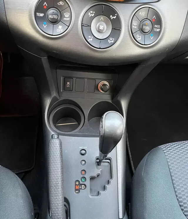 TOYOTA Rav 4 X 4x4 Aut.