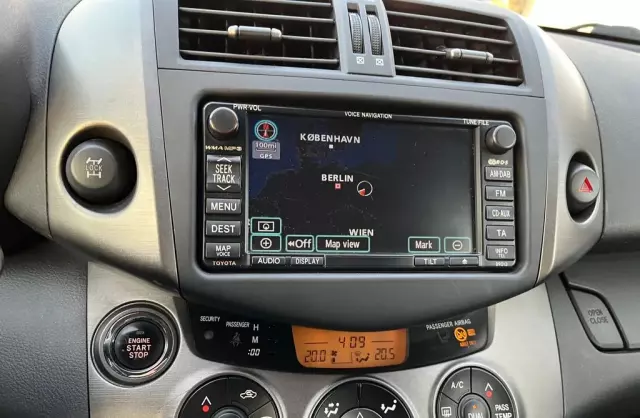 TOYOTA Rav 4 X 4x4 Aut.