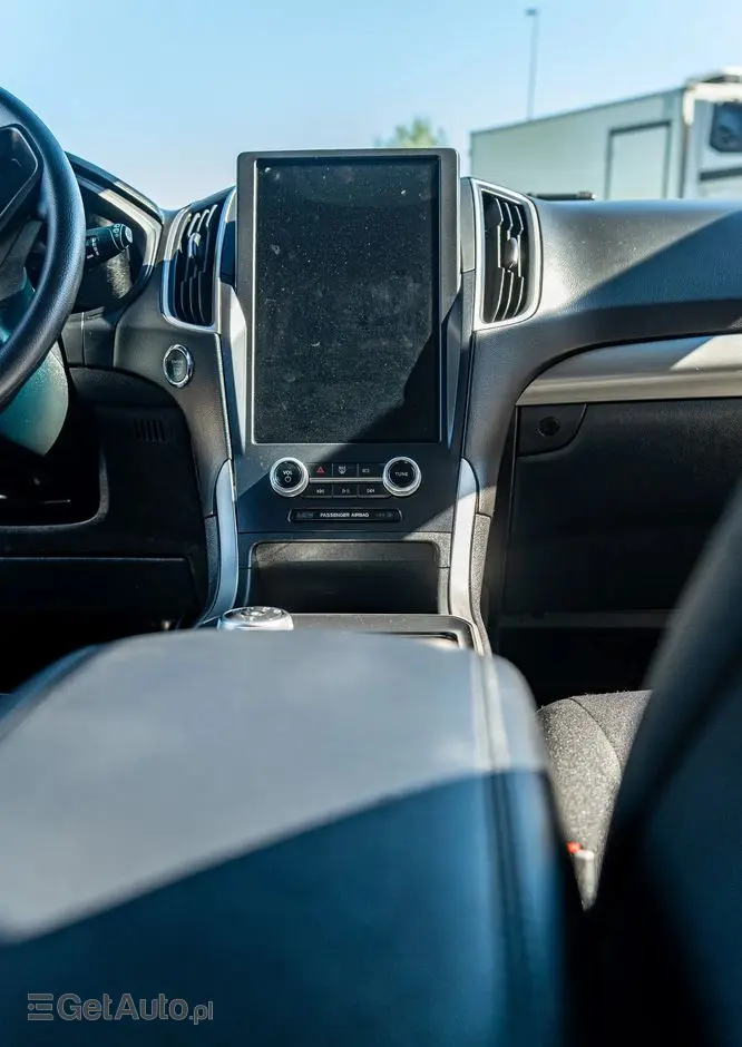 FORD Edge 2.0 EcoBlue Twin-Turbo 4WD Titanium