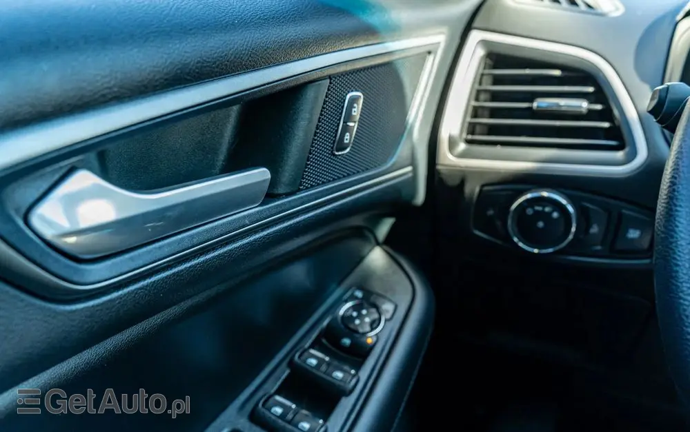 FORD Edge 2.0 EcoBlue Twin-Turbo 4WD Titanium