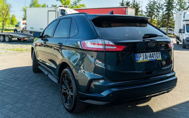 FORD Edge 2.0 EcoBlue Twin-Turbo 4WD Titanium