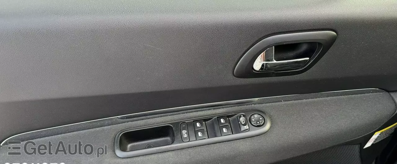 PEUGEOT 3008 HDi FAP 115 Allure