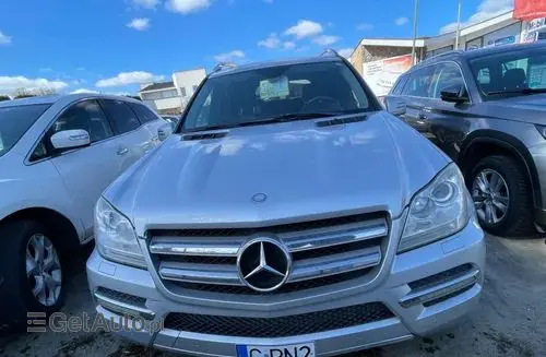 MERCEDES-BENZ GL 