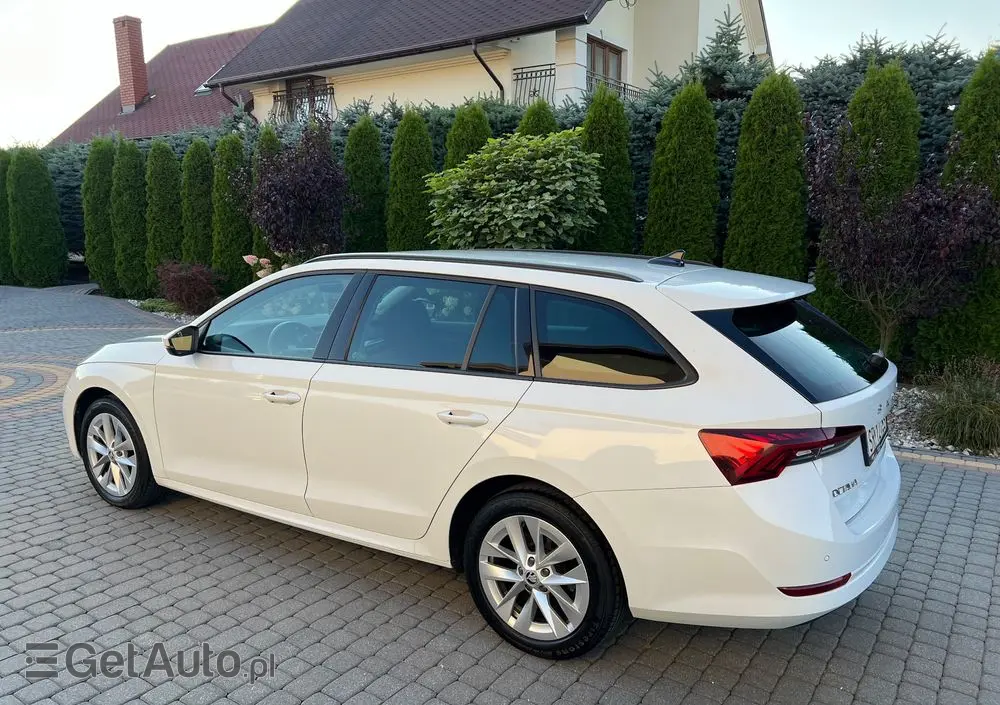 SKODA Octavia 2.0 TDI Ambition DSG