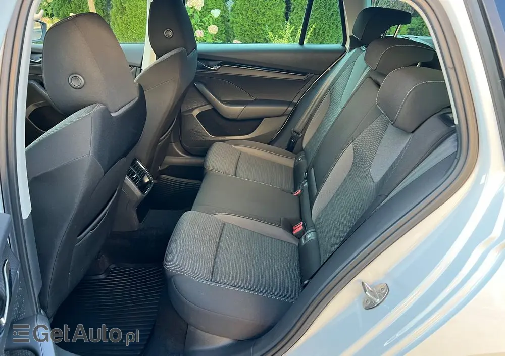 SKODA Octavia 2.0 TDI Ambition DSG