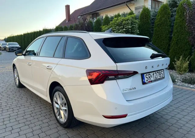 SKODA Octavia 2.0 TDI Ambition DSG