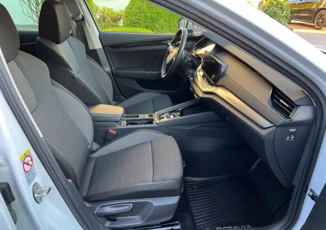 SKODA Octavia 2.0 TDI Ambition DSG