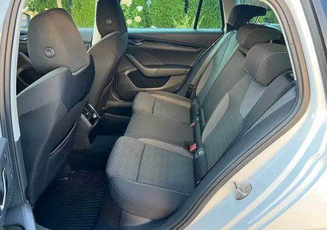 SKODA Octavia 2.0 TDI Ambition DSG