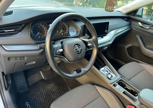 SKODA Octavia 2.0 TDI Ambition DSG