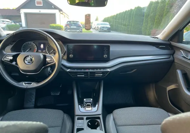 SKODA Octavia 2.0 TDI Ambition DSG