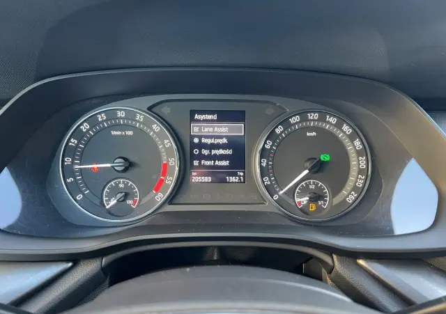 SKODA Octavia 2.0 TDI Ambition DSG