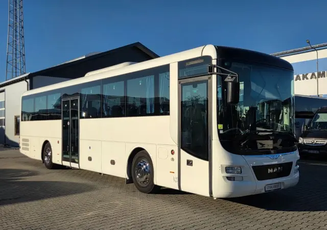 MAN LION'S INTERCITY/ SPROWADZONY Z FRANCJI/ DŁUGOŚĆ 12.30 M / PODWÓJNE SZYBY BOCZNE/ 179 000 KM 