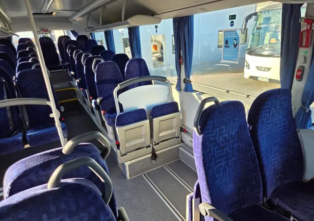 MAN LION'S INTERCITY/ SPROWADZONY Z FRANCJI/ DŁUGOŚĆ 12.30 M / PODWÓJNE SZYBY BOCZNE/ 179 000 KM 