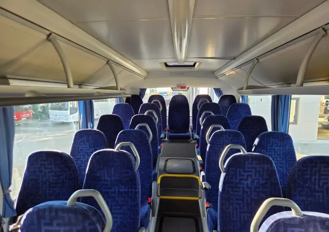 MAN LION'S INTERCITY/ SPROWADZONY Z FRANCJI/ DŁUGOŚĆ 12.30 M / PODWÓJNE SZYBY BOCZNE/ 179 000 KM 