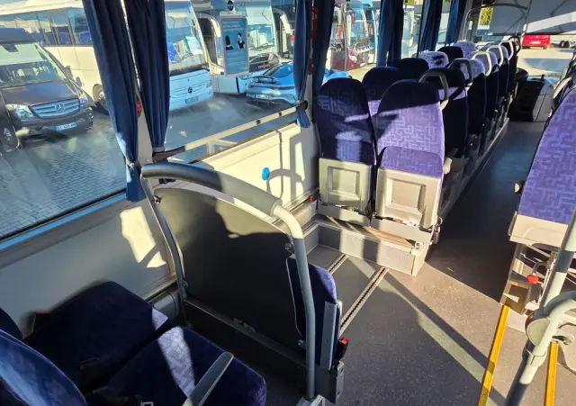 MAN LION'S INTERCITY/ SPROWADZONY Z FRANCJI/ DŁUGOŚĆ 12.30 M / PODWÓJNE SZYBY BOCZNE/ 179 000 KM 