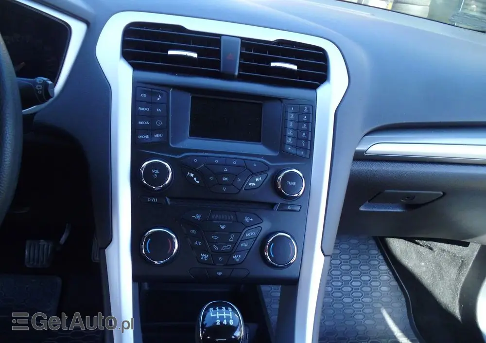 FORD Mondeo 2.0 TDCi ST-Line