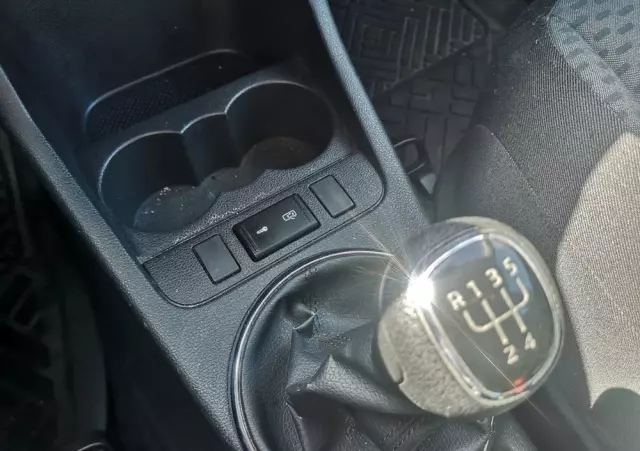 SKODA Fabia 1.2 TSI Active