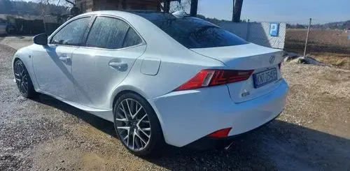 LEXUS IS 