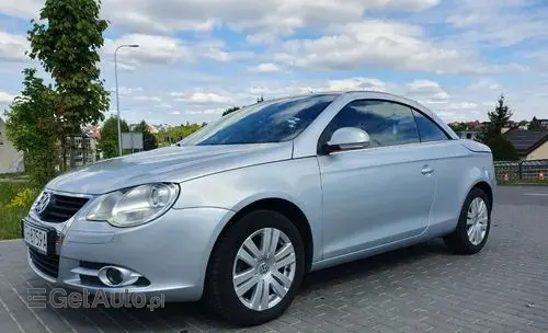 VOLKSWAGEN Eos 