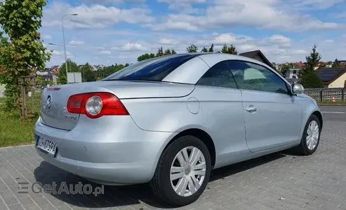 VOLKSWAGEN Eos 