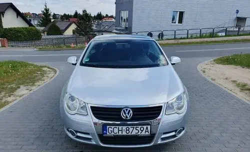 VOLKSWAGEN Eos 