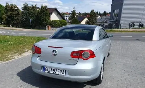 VOLKSWAGEN Eos 