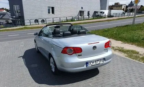 VOLKSWAGEN Eos 