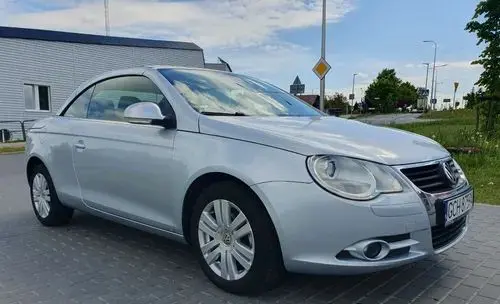 VOLKSWAGEN Eos 