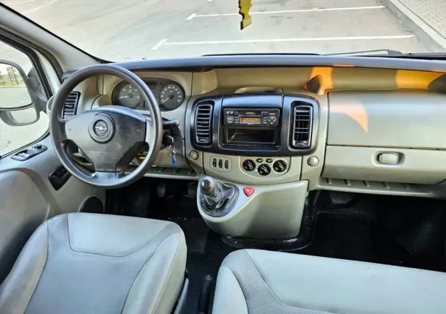 OPEL Vivaro 2.5 CDTI L1H1 Tour