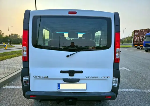 OPEL Vivaro 2.5 CDTI L1H1 Tour