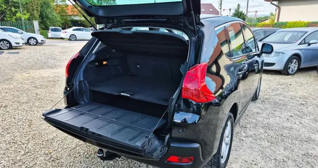 PEUGEOT 3008 1.6 Premium