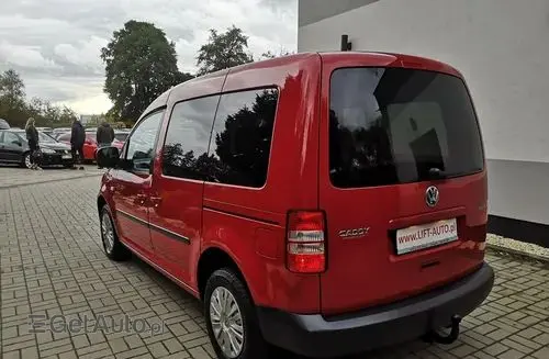 VOLKSWAGEN Caddy California 