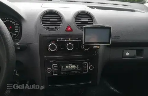 VOLKSWAGEN Caddy California 