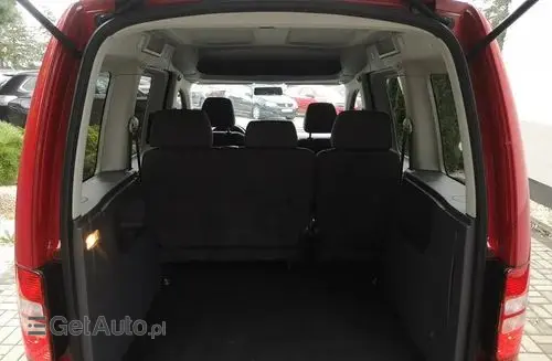 VOLKSWAGEN Caddy California 