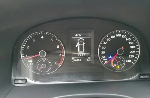 VOLKSWAGEN Caddy California 