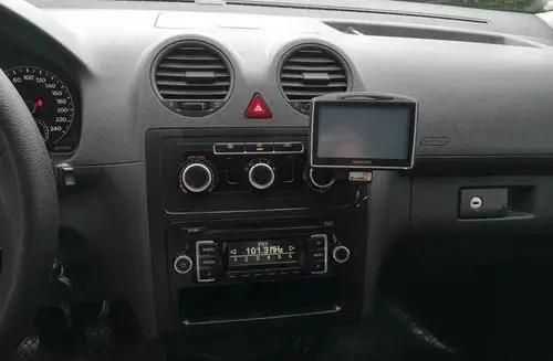 VOLKSWAGEN Caddy California 